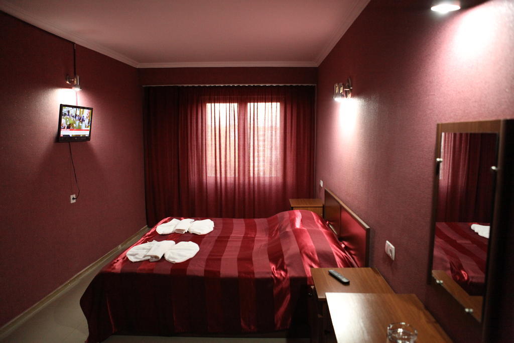 Hotel Rustavi 루스타비 객실 사진